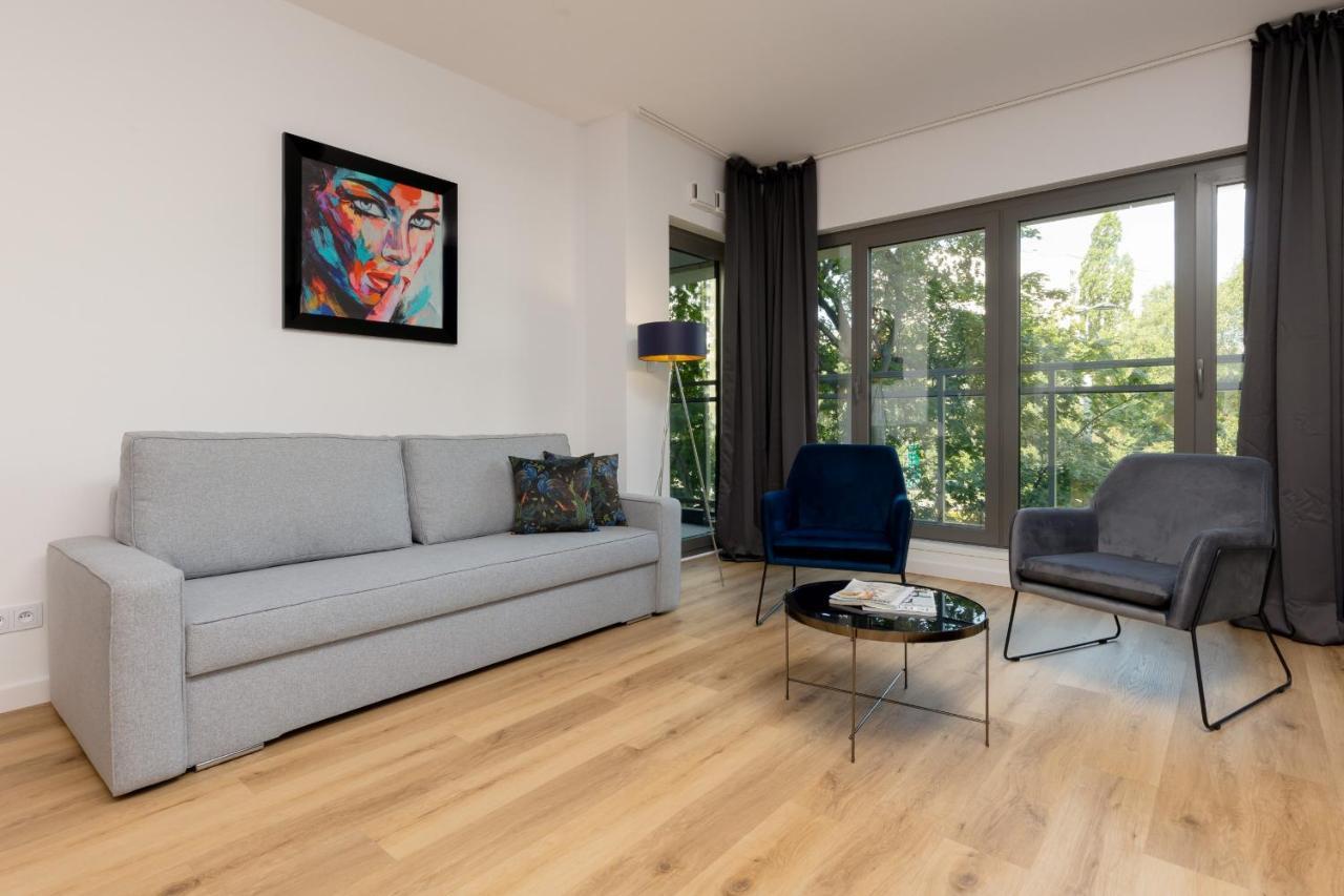 Apartment Avenue Solidarnosci On Wola By Noclegi Renters Варшава Екстериор снимка