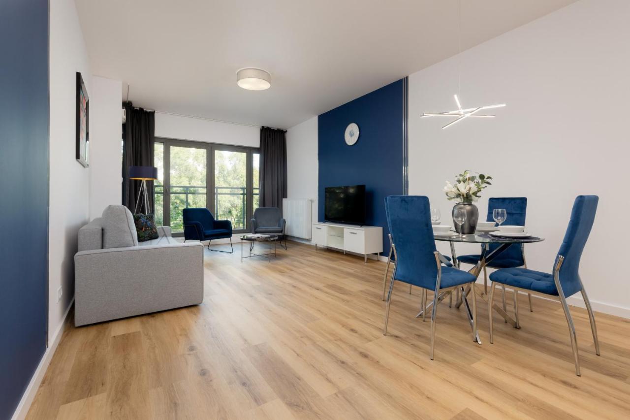 Apartment Avenue Solidarnosci On Wola By Noclegi Renters Варшава Екстериор снимка